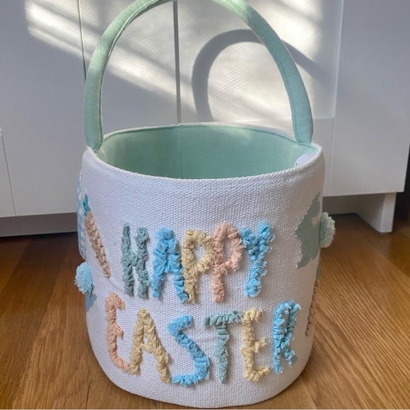 Easter basket - Picture 1 of 6